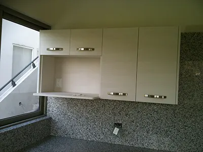 Alacenas de cocina de granito con interruptor interior